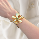 Emerald blossom bracelet