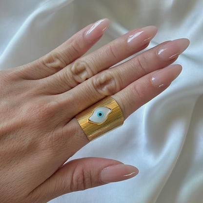 Eye Ring