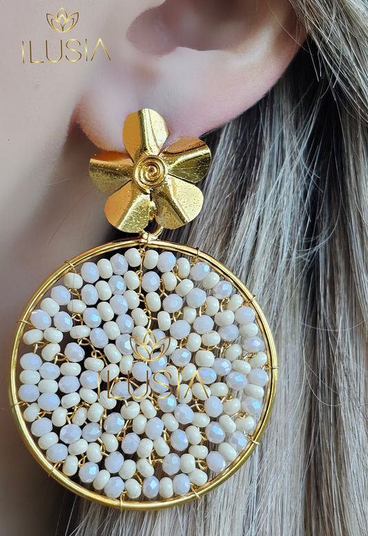 Erly White Earrings