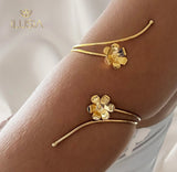 Gardenia Arms cuff