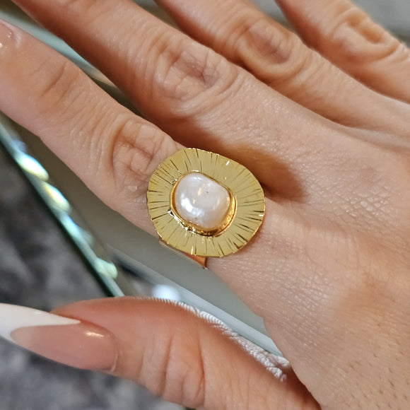 Pearl ring